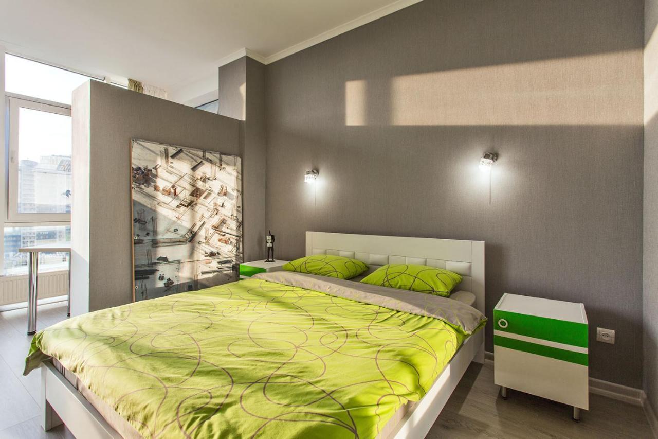 Gagarin Plaza Apartment 70 Square Metres On 12Th Floor Odessa Exteriör bild